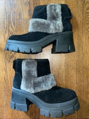 UGG Brooklyn Sunburst platform boots